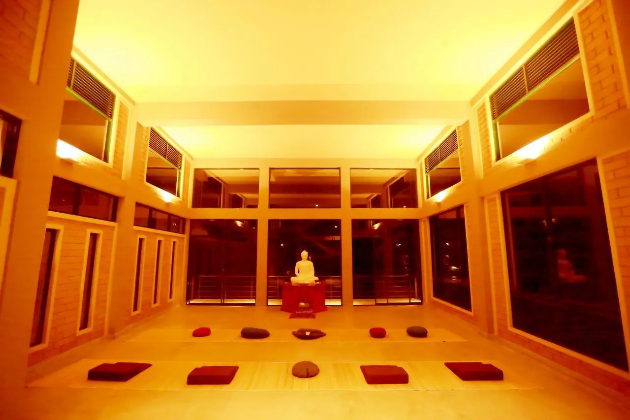 Sanatha Suwaya Vila Kandy Sri Lanca